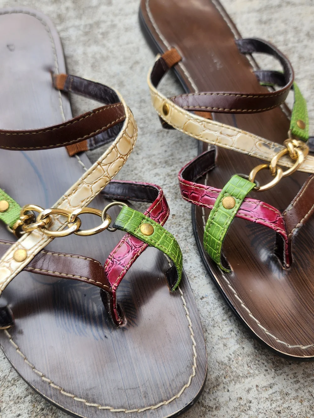 Y2K Brown Sandals with Green, Pink, Beige Straps and gold chain detail, Fits Sz